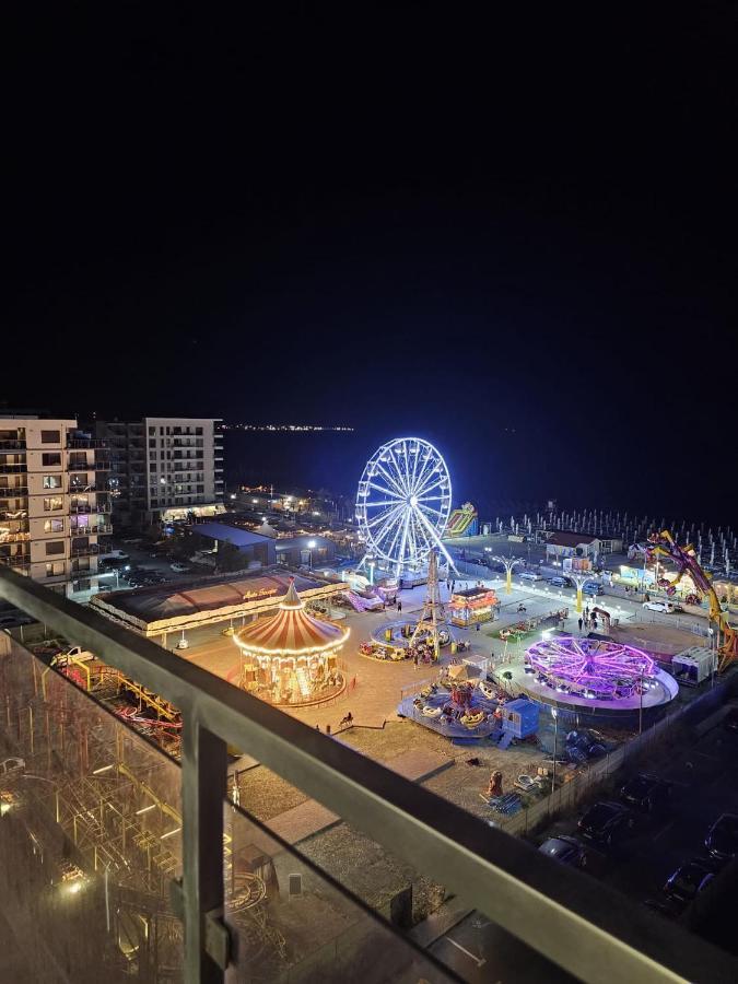 Mamaia Nord Vip Aparthotel Năvodari Eksteriør bilde