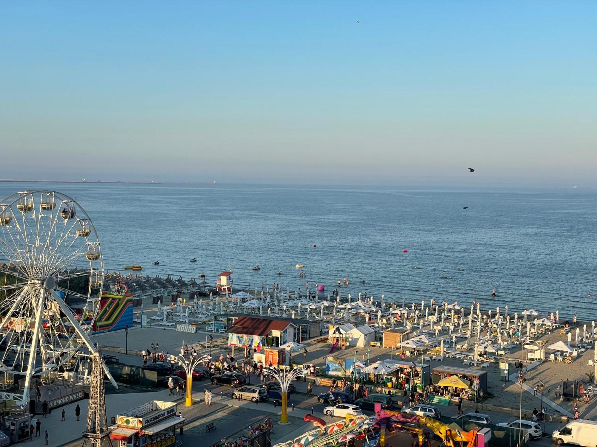 Mamaia Nord Vip Aparthotel Năvodari Eksteriør bilde