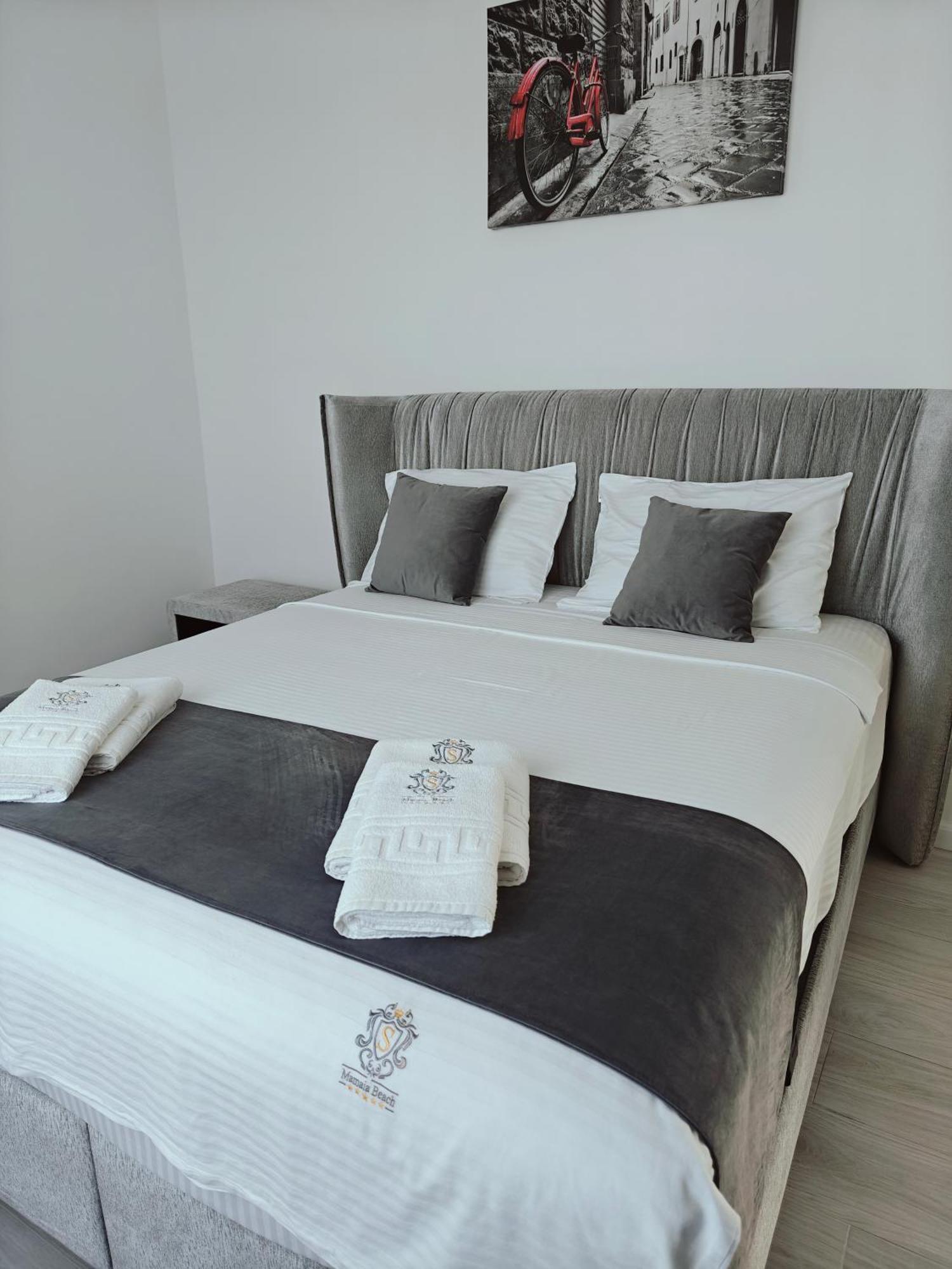 Mamaia Nord Vip Aparthotel Năvodari Eksteriør bilde